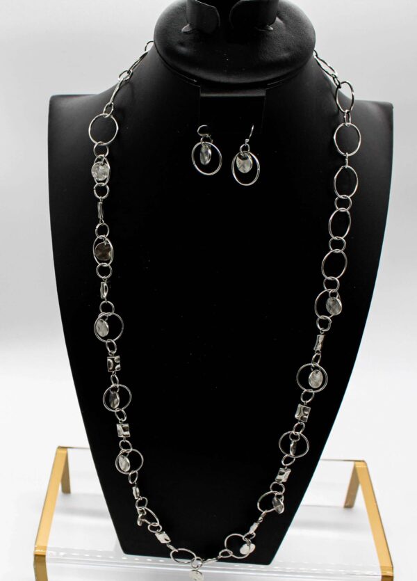 Circle Chain And Earrings Set - Image 3